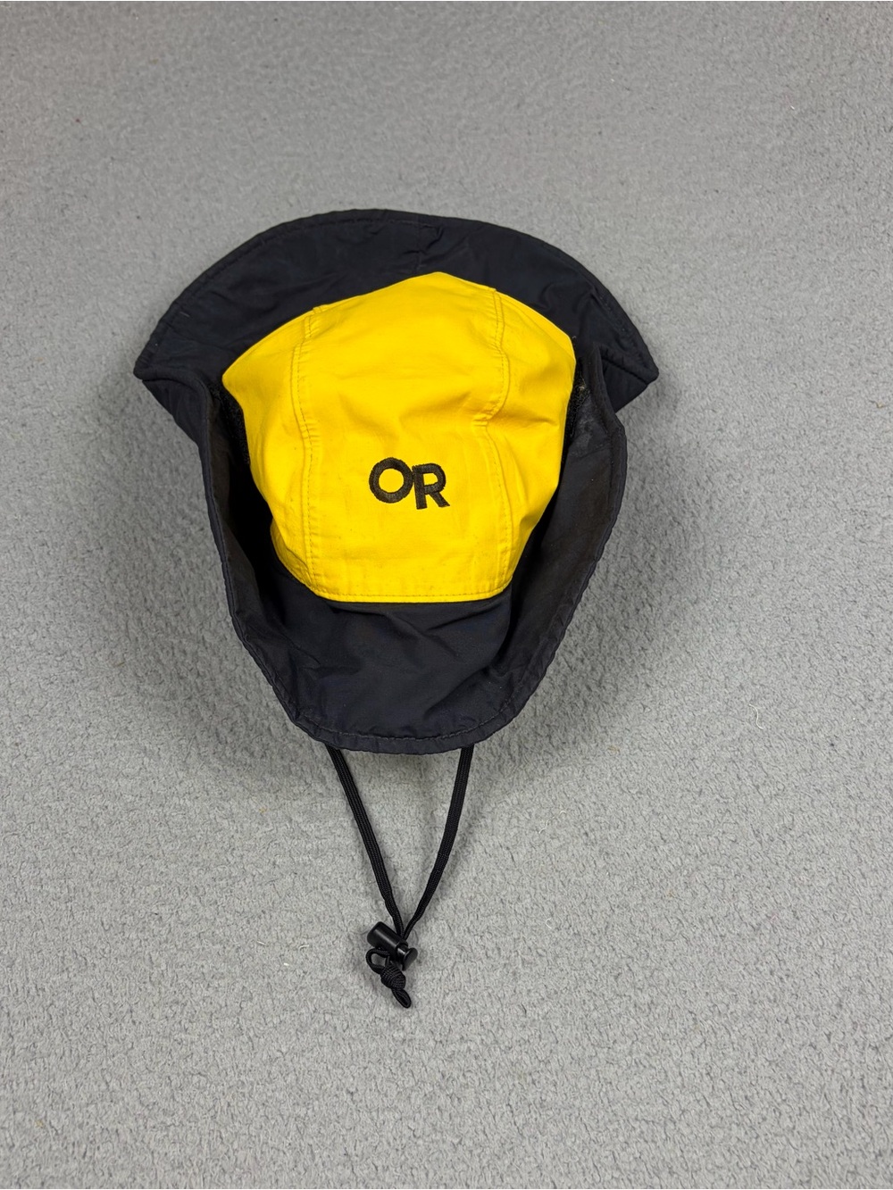Outdoor Research Gore-Tex Hat Seattle Sombrero Yellow and Black Waterproof